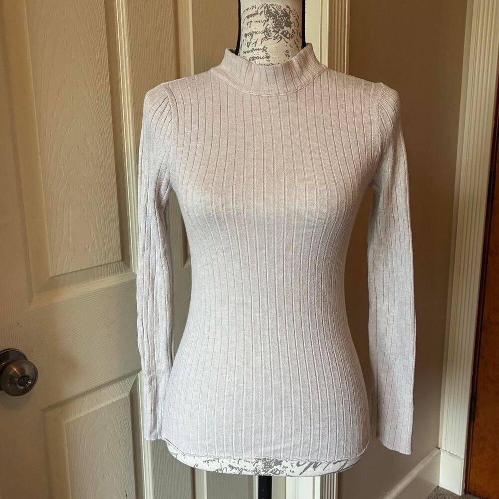 Unbranded Women's Cream and White Shirt